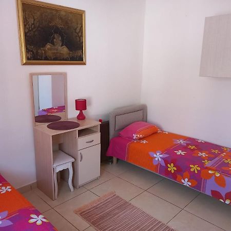 Apartmani Liki Ulcinj Exterior foto