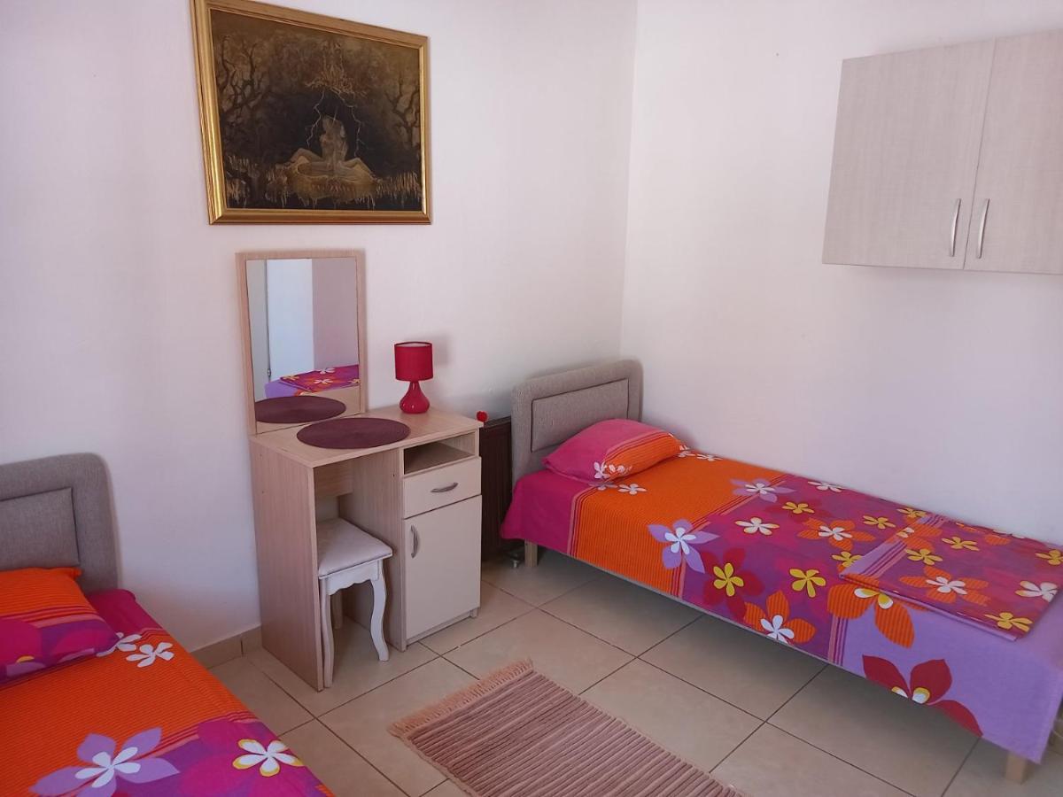 Apartmani Liki Ulcinj Exterior foto